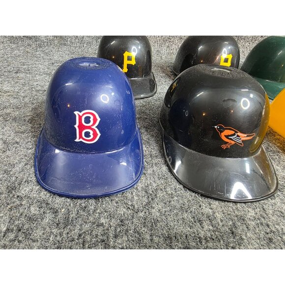Mini MLB Baseball Batting Helmet Collection Featuring 9 Teams Vintage Plastic - Picture 2 of 8